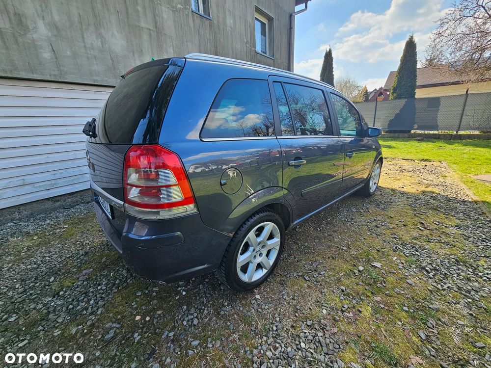 Opel Zafira 1.9 CDTI Sport ActiveSelect - 2