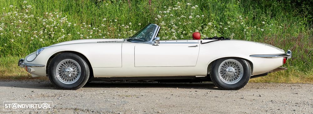 Jaguar E-Type - 6