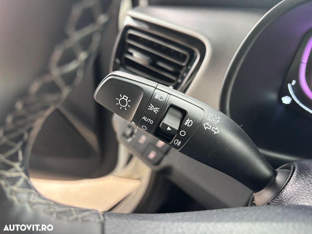 Kia Stonic 1.2 MPI 5MT Trend - 23