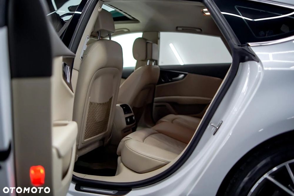 Audi A7 Sportback - 14