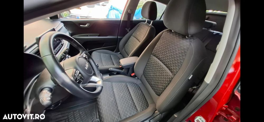 Kia Rio - 11