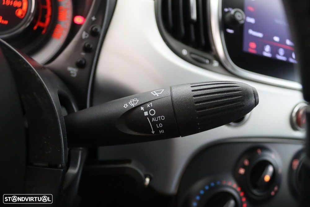 Fiat 500C 1.0 Hybrid Connect - 16