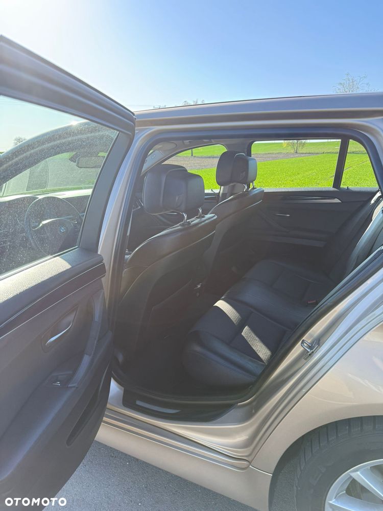 BMW Seria 5 520d - 10