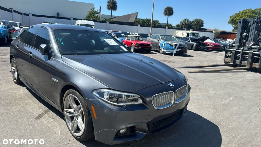 BMW Seria 5 550i Sport-Aut - 1