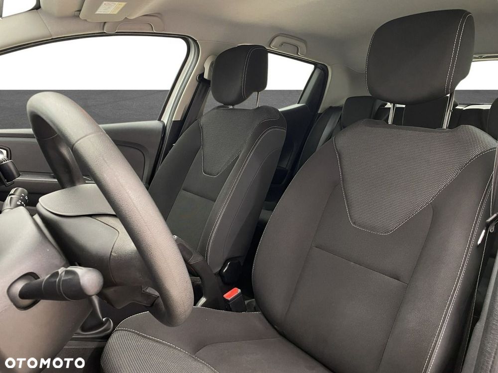 Renault Clio - 25