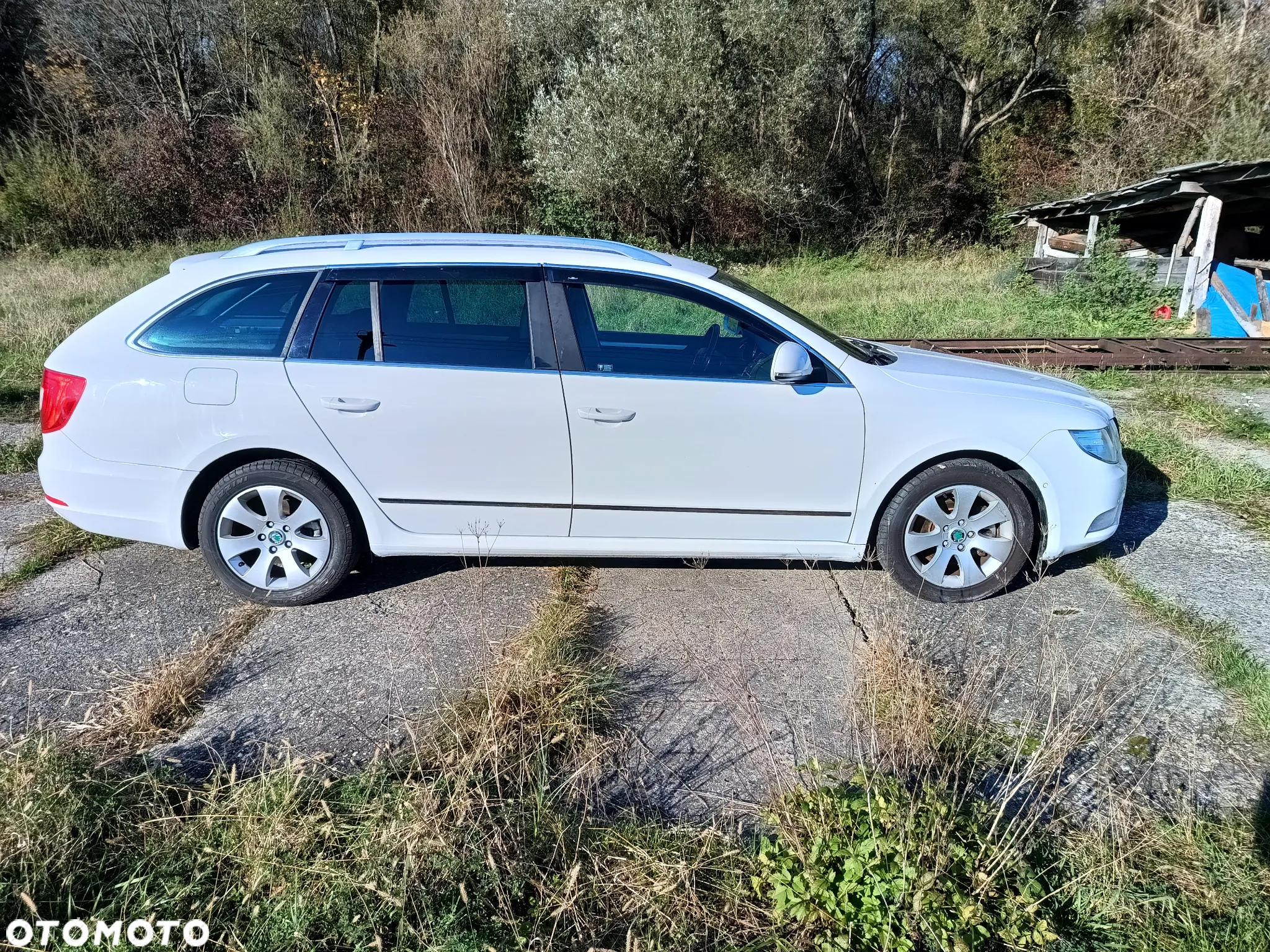 Skoda Superb 1.6 TDI GreenLine - 9
