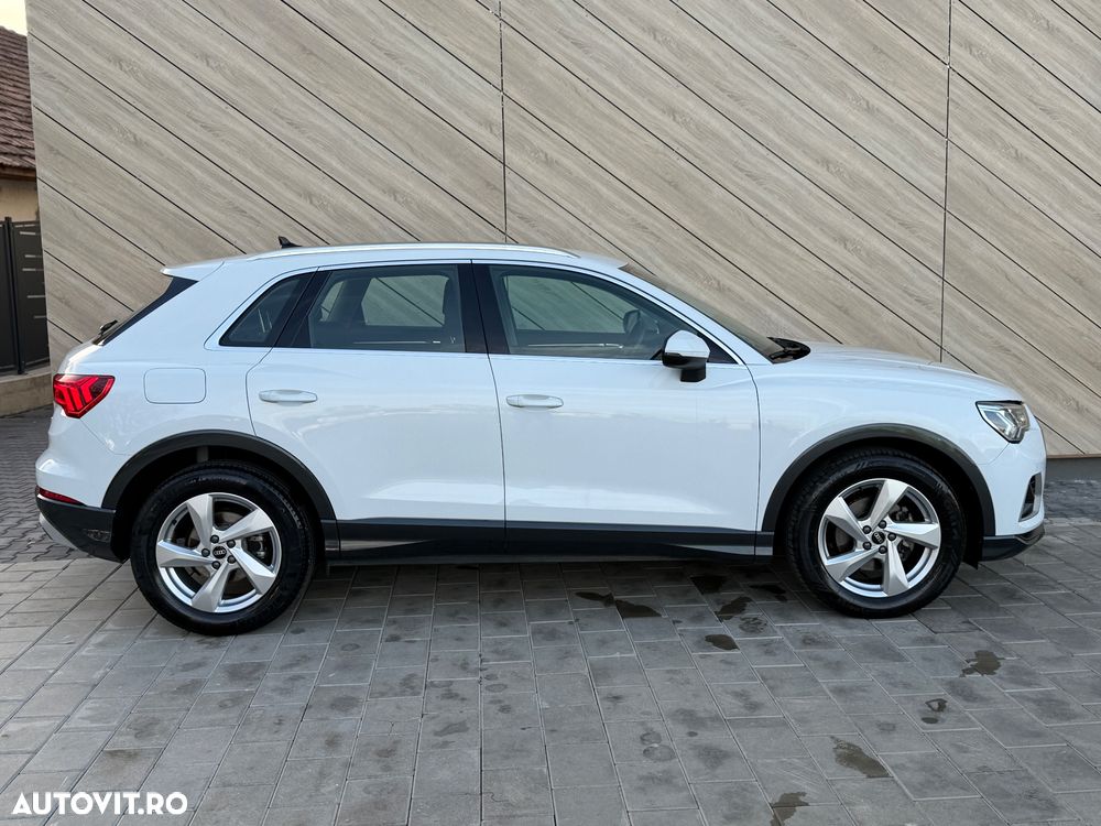 Audi Q3 35 TDI S tronic Advanced - 33
