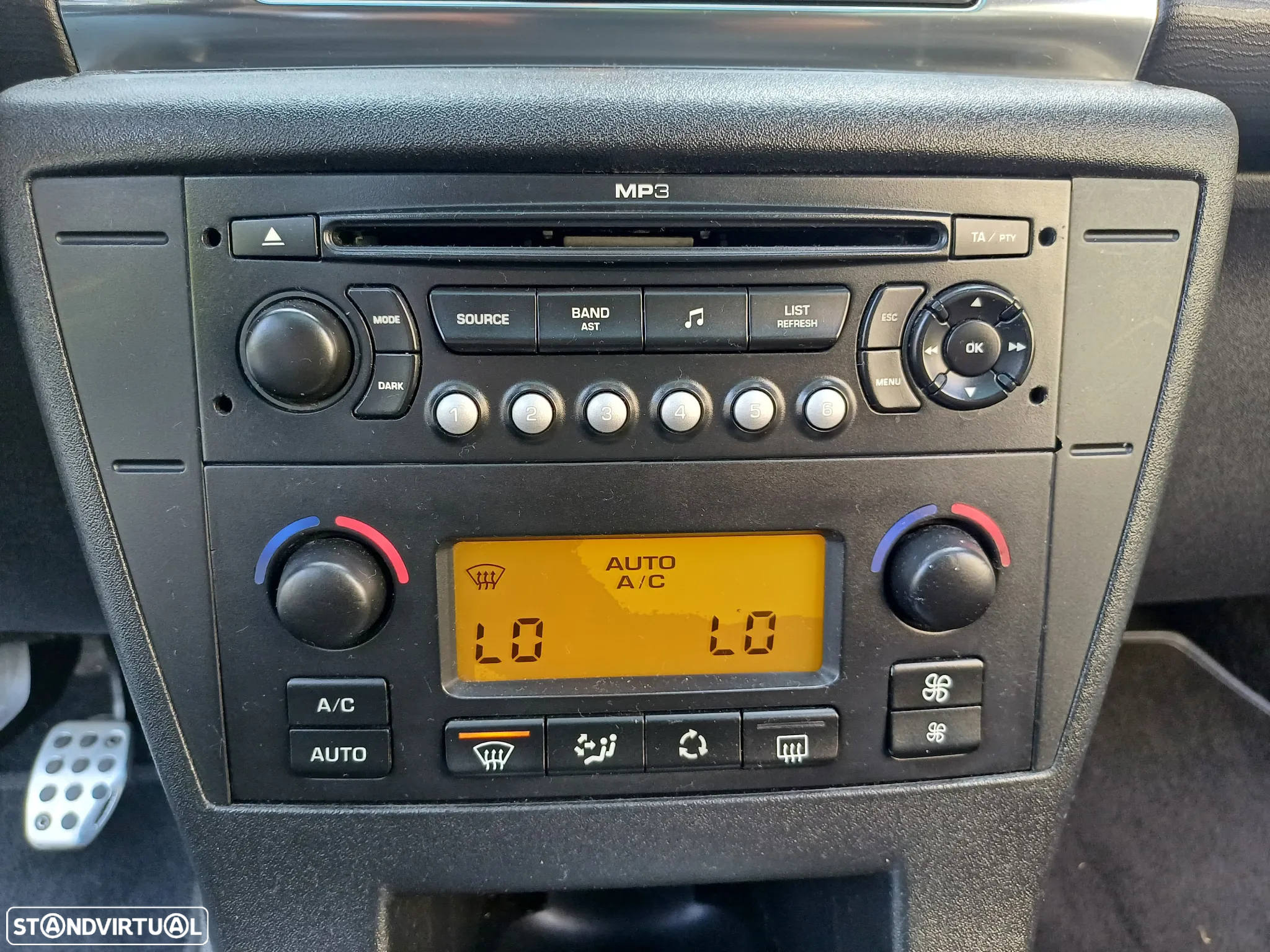 Citroën C4 Coupé 1.6 HDi 110 VTR - 26