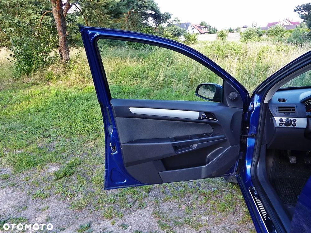 Opel Astra 1.4 Enjoy - 17