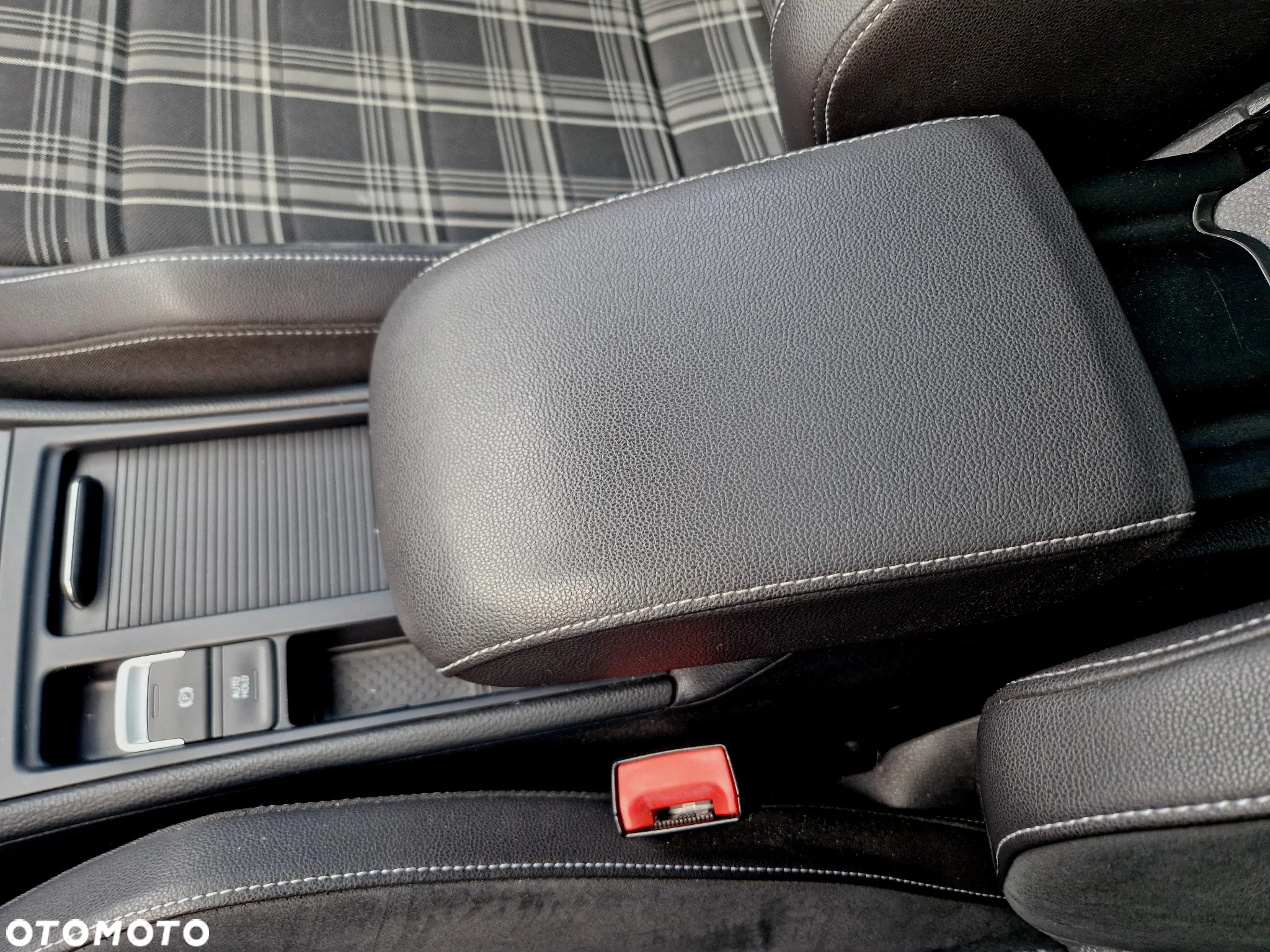 Volkswagen Golf VII 2.0 TDI BMT GTD DSG - 22