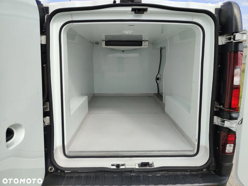 Opel Vivaro - 10