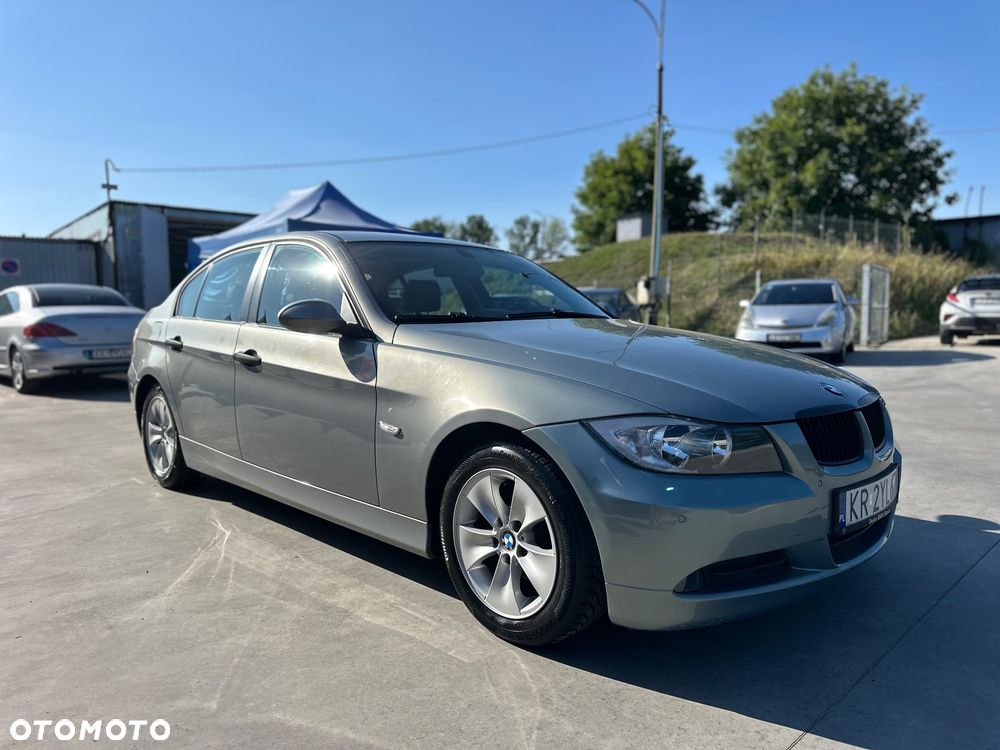 BMW Seria 3 320i - 7