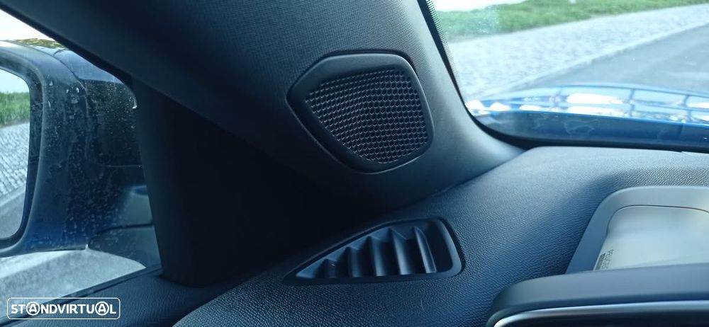 Peugeot e-2008 50 kWh GT Line - 9