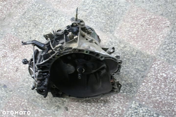 SKRZYNIA BIEGÓW PEUGEOT 206 1,9D DW8