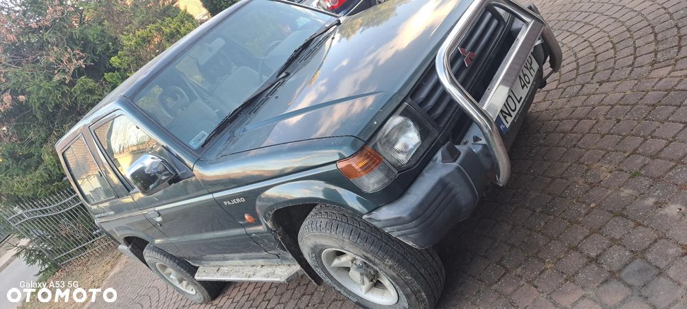 Mitsubishi Pajero 2.5 TD GLS - 1