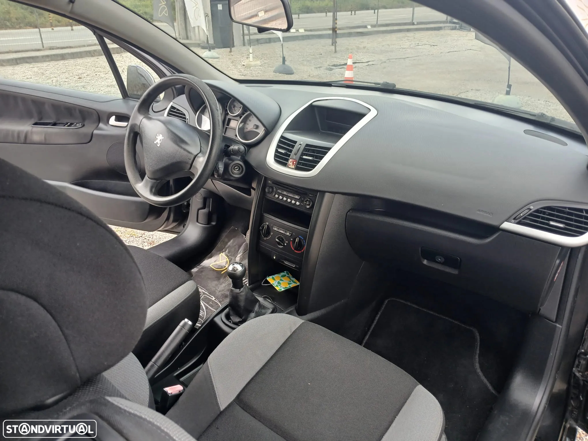 Peugeot 207 1.4 HDi Trendy - 7
