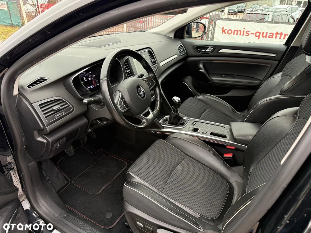 Renault Megane ENERGY TCe 130 BOSE EDITION - 16