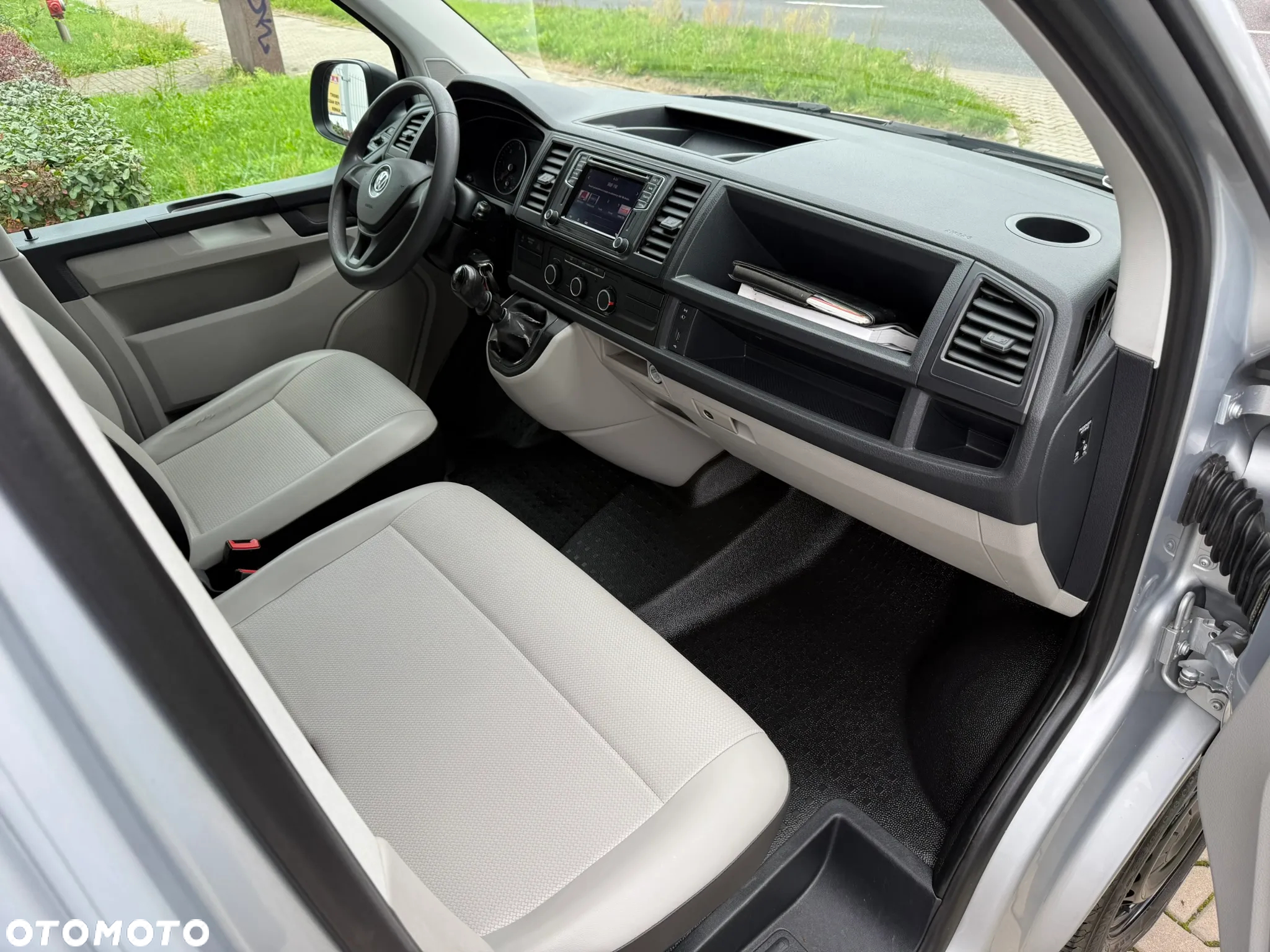 Volkswagen TRANSPORTER 2,0 TDI 102KM L2 DŁUGI NAWIGACJA / KLIMATYZACJA - 32
