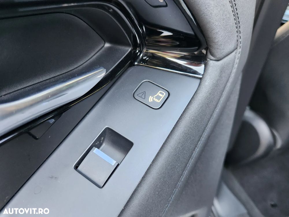 Land Rover Range Rover Evoque 2.0 D180 R-Dynamic SE - 28