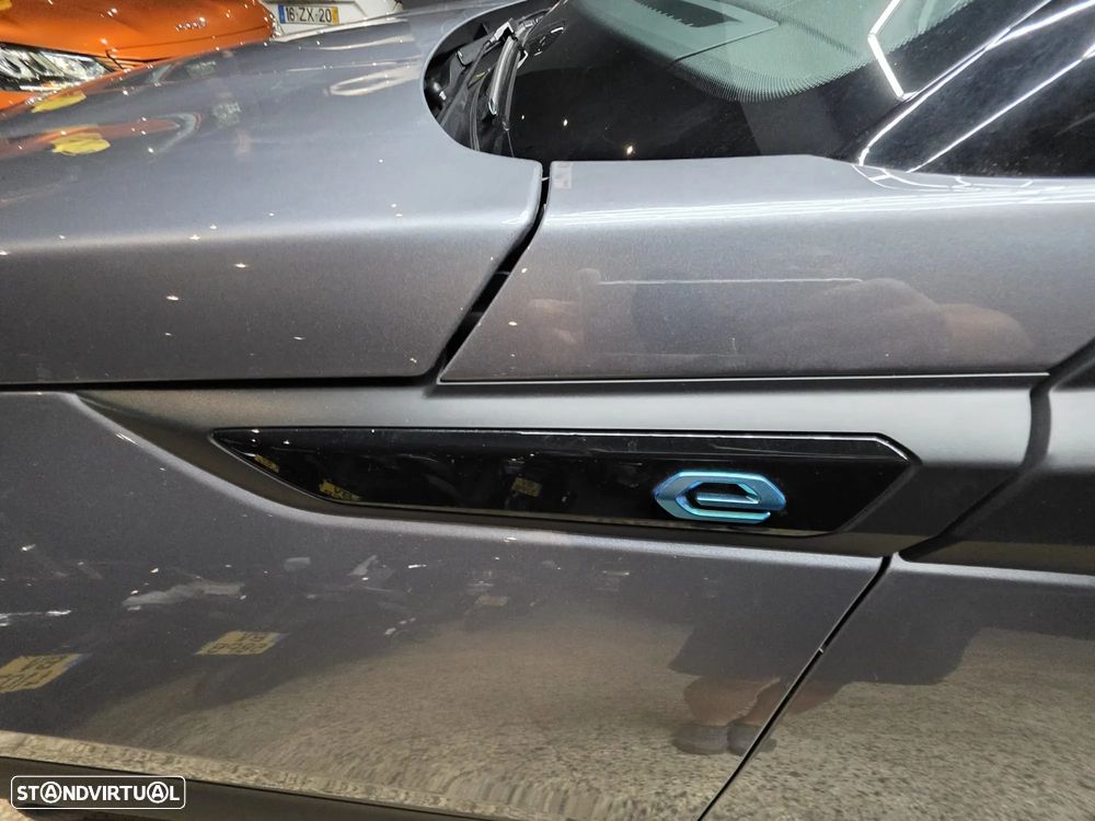 Peugeot e-2008 50 kWh GT Line - 40