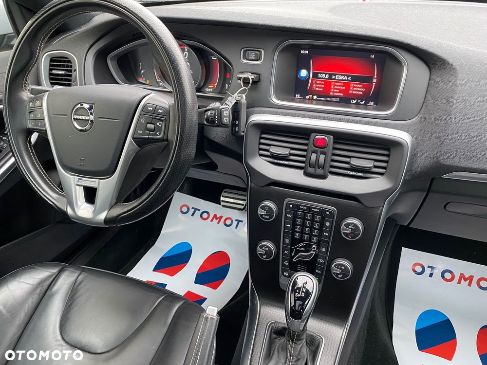 Volvo V40 D3 Geartronic RDesign - 11