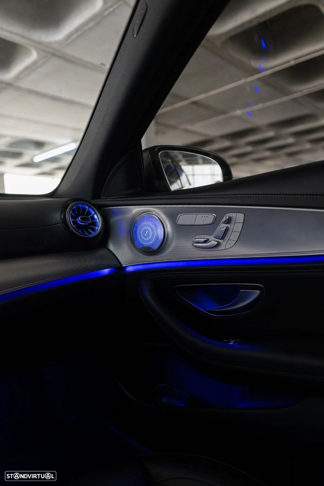 Mercedes-Benz E 220 d 4Matic 9G-TRONIC AMG Line - 14