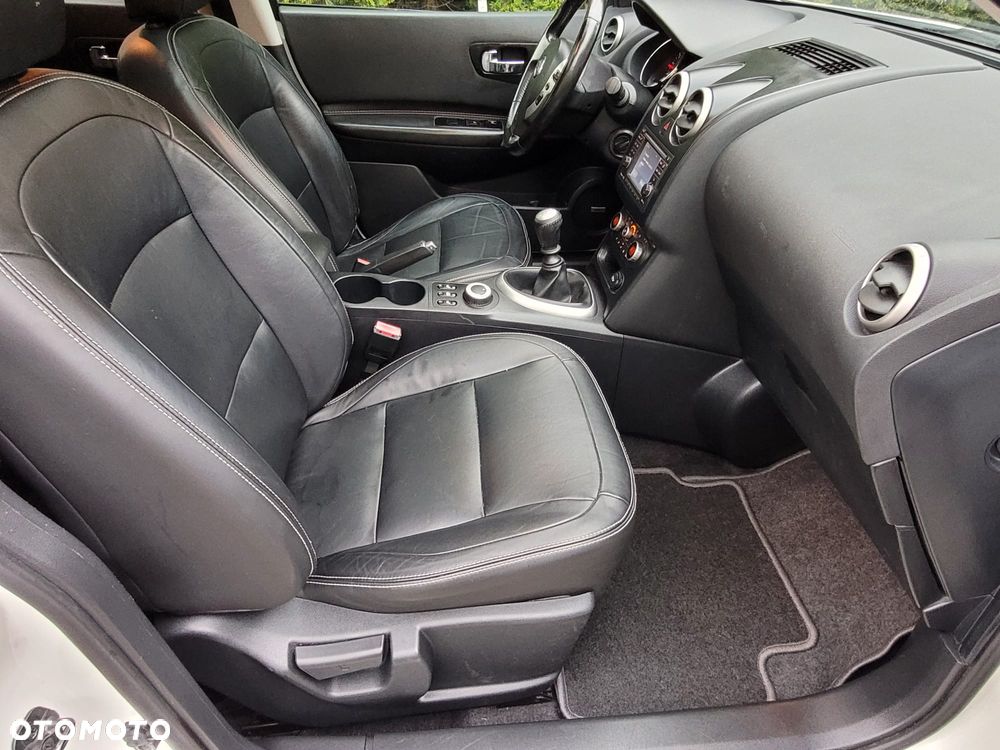 Nissan Qashqai 2.0 4x4 Tekna - 15