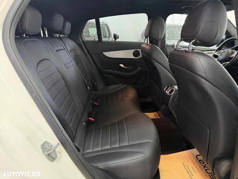 Mercedes-Benz GLC Coupe 250 d 4Matic 9G-TRONIC AMG Line - 16