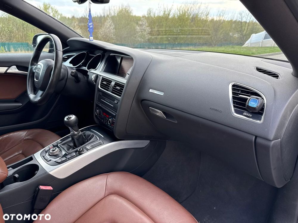 Audi A5 Coupé 2.0 TDI DPF - 11