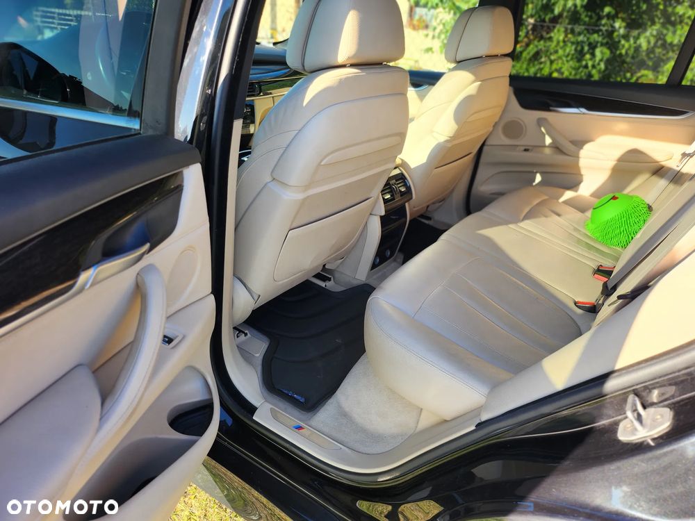 BMW X5 xDrive40d - 26