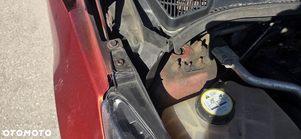 FORD FIESTA MK7 lampa lewy lub prawy przód europa - 2