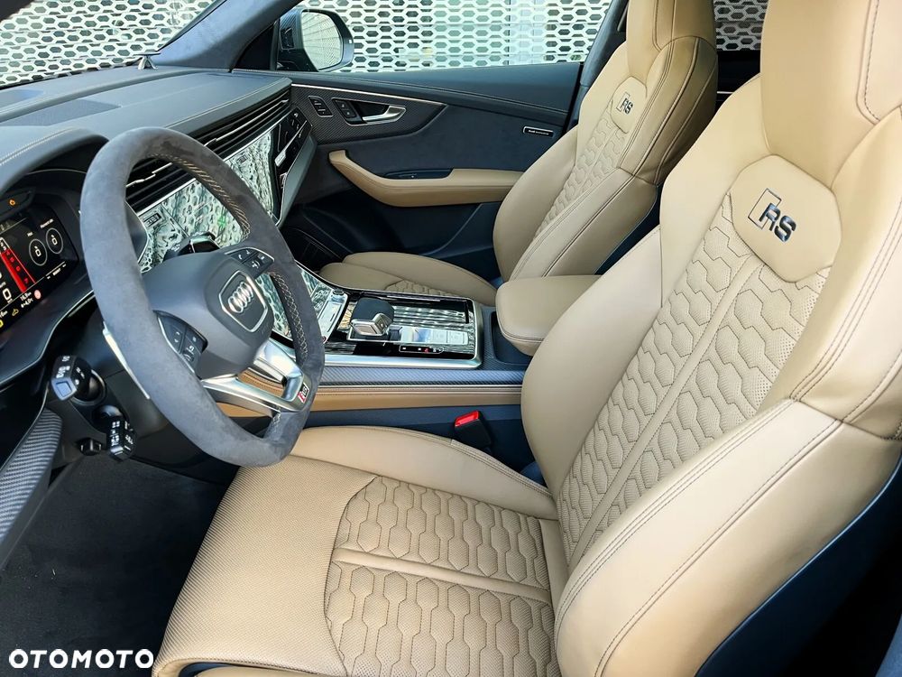 Audi RS Q8 - 22