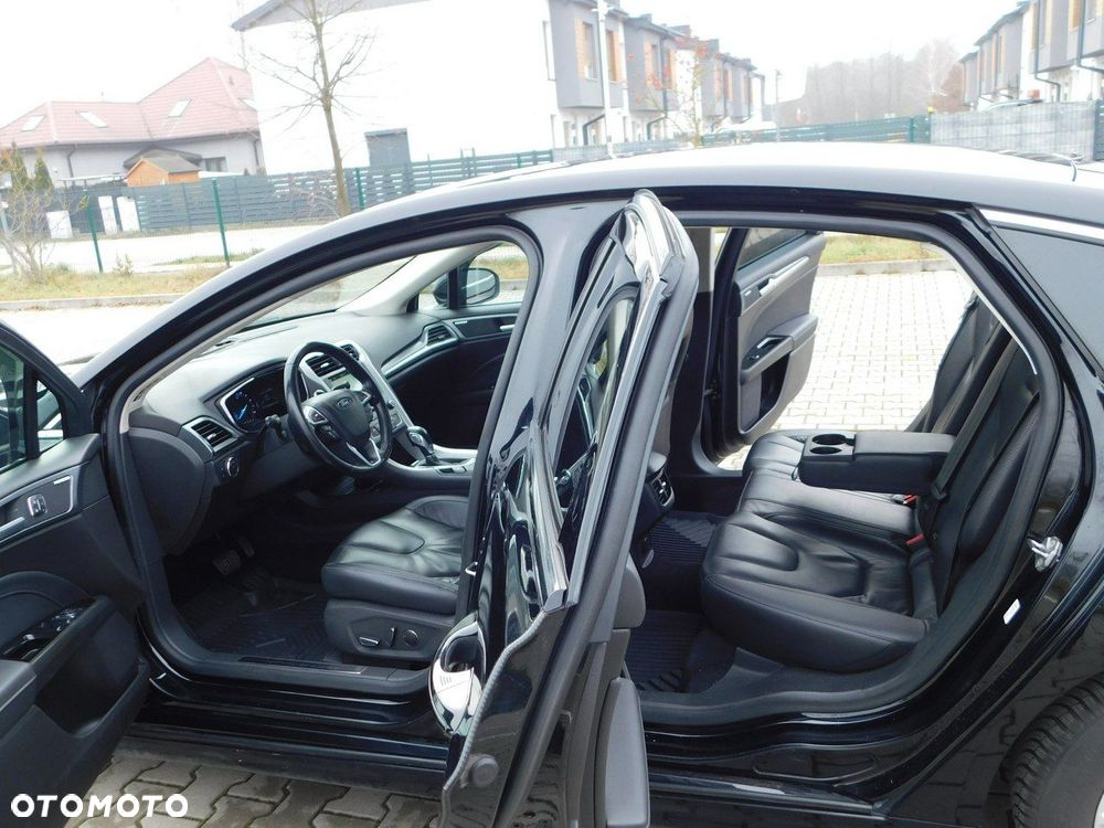 Ford Mondeo 2.0 Hybrid Titanium - 12