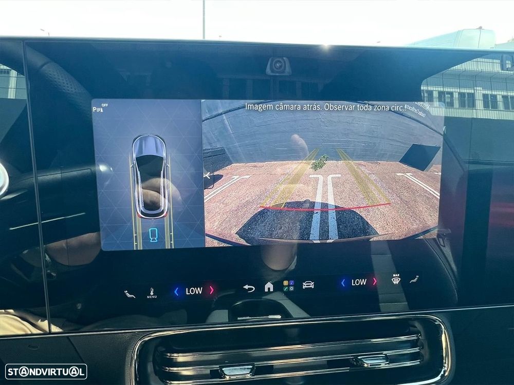 Mercedes-Benz CLA 350 EQ Shooting Brake 4Matic - 16