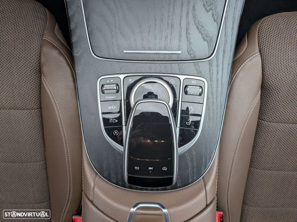 Mercedes-Benz E 220 d 4-Matic All Terrain Avantgarde + - 25