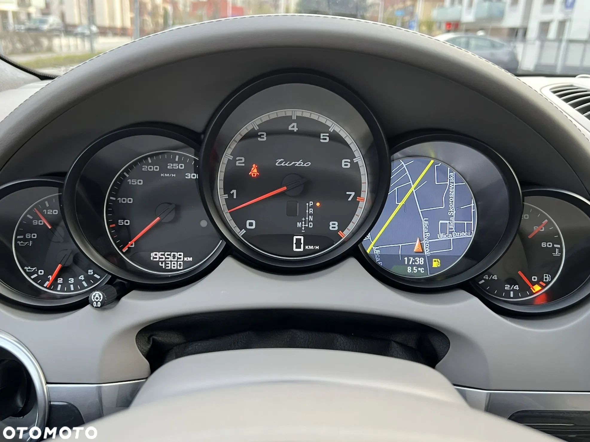Porsche Cayenne Turbo Tiptronic S - 36