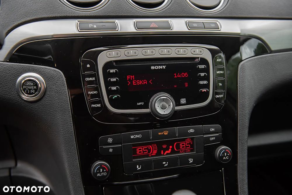 Ford S-Max 2.0 EcoBoost Titanium - 21