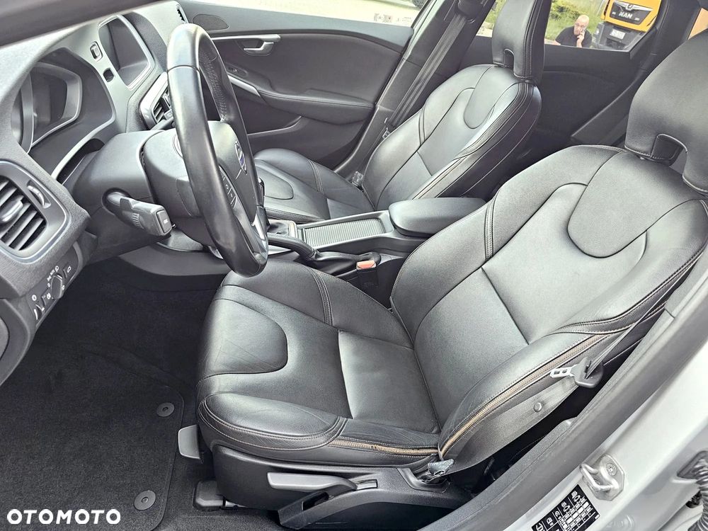 Volvo V40 Cross Country D2 Summum - 21