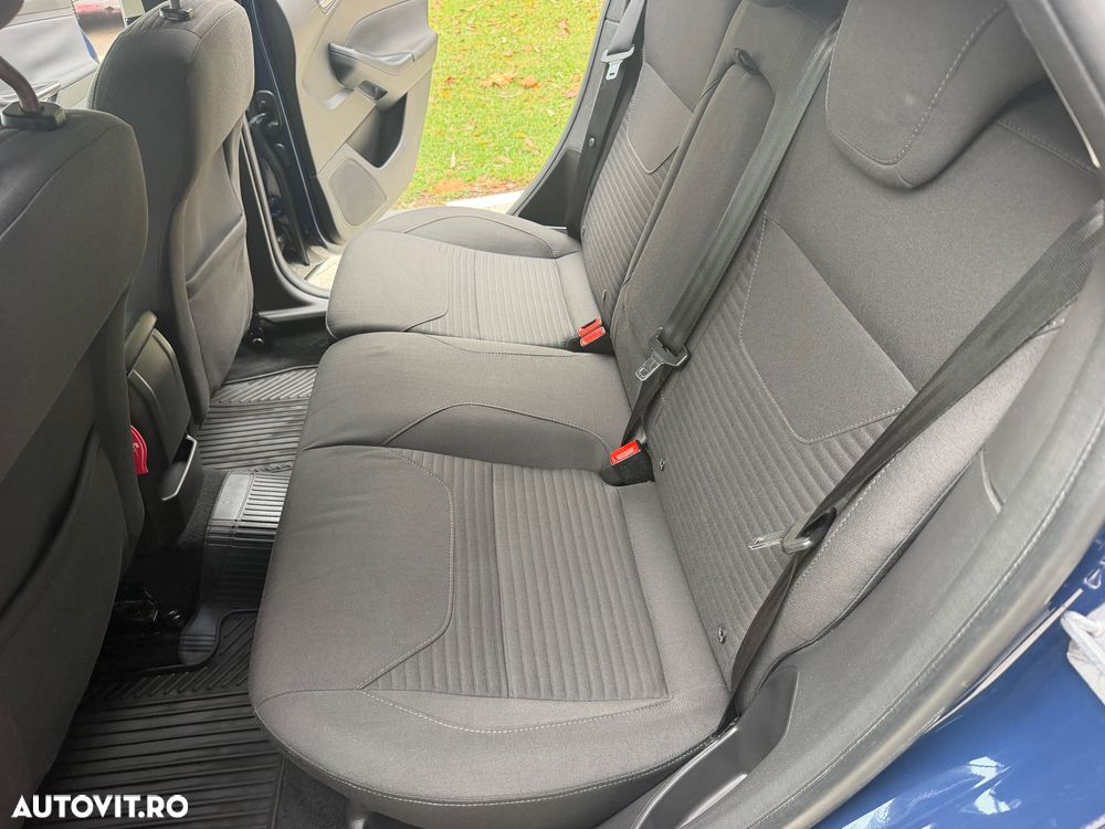 Ford Focus 1.5 TDCi Titanium - 6