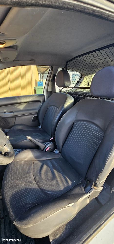 Peugeot 206 - 6