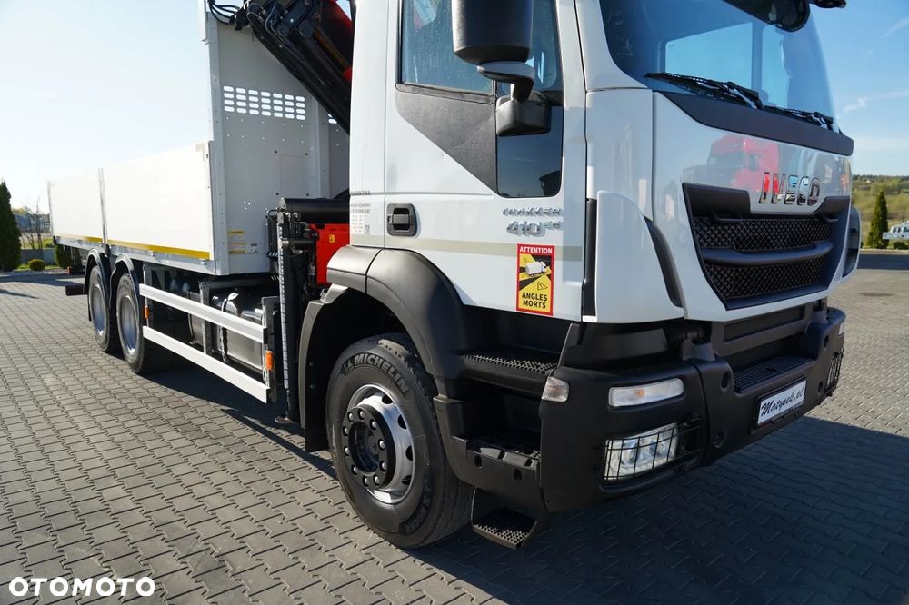 Iveco TRAKKER 410 / SKRZYNIOWY- 6,5 M + HDS PALFINGER PK 19.001 SLD / MOCNA PODŁOGA / 3 MIEJSCA / PILOT/ - 12