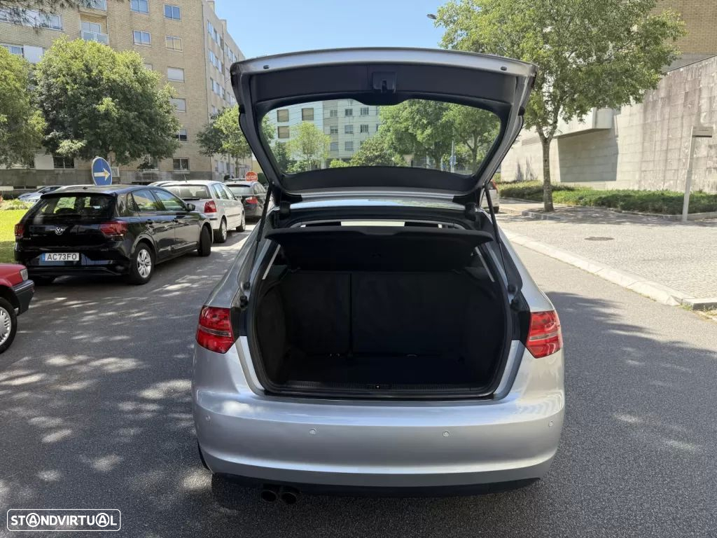 Audi A3 Sportback 2.0 TDI Advance - 5