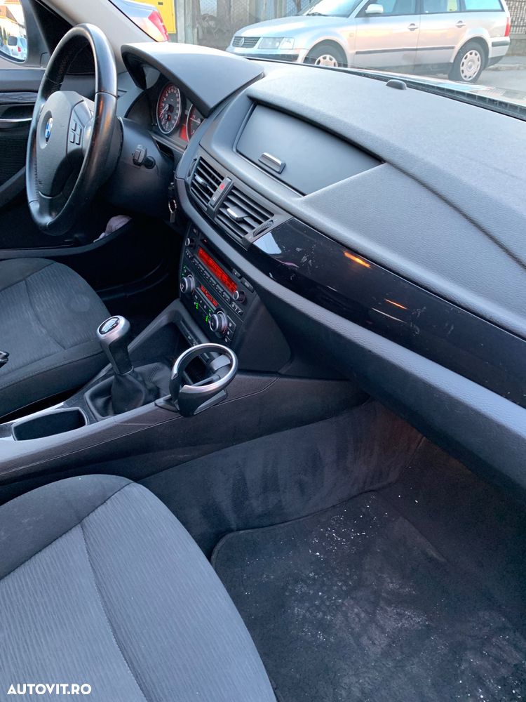 BMW X1 xDrive20d - 11