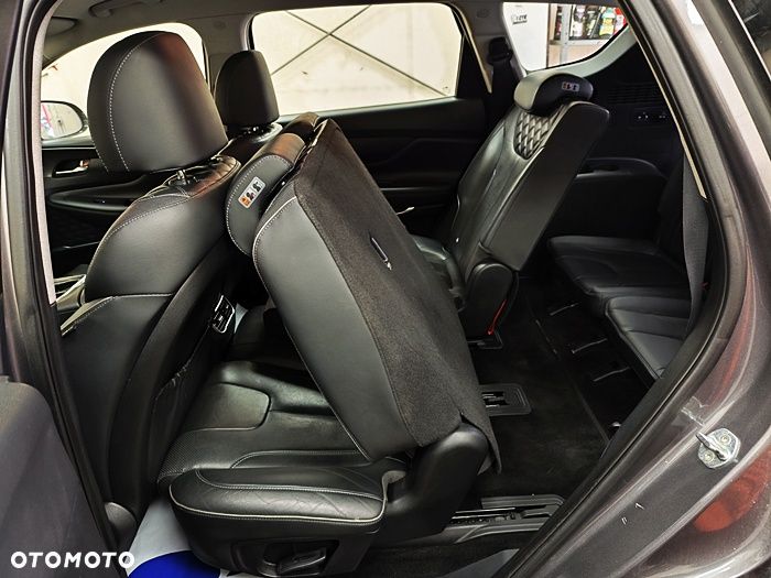 Hyundai Santa Fe 1.6 Plugin-Hybrid 4WD SEVEN Prime - 30