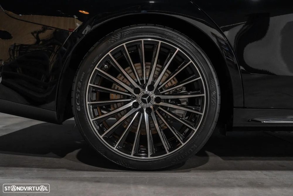 Mercedes-Benz E 300 e Station - 40