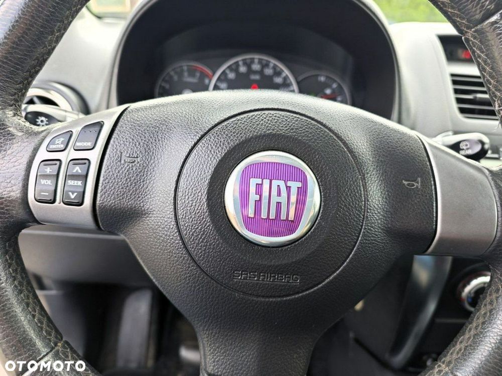 Fiat Sedici - 12
