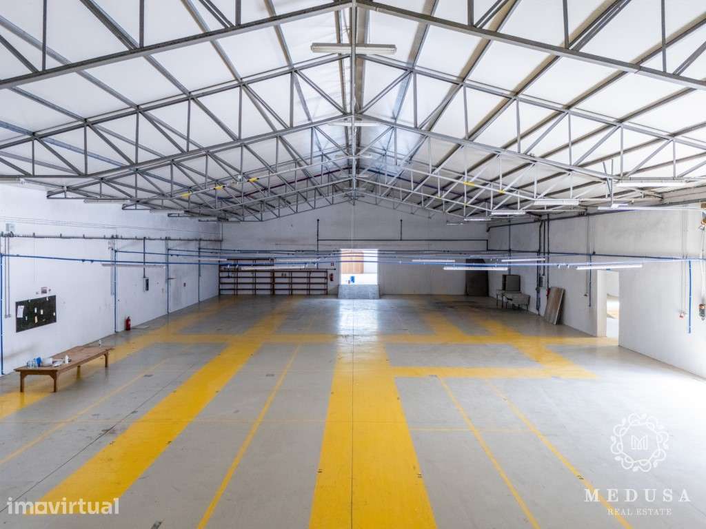 Armazém 1500 m2 | Santa Maria da Feira, Aveiro - Grande imagem: 5/28