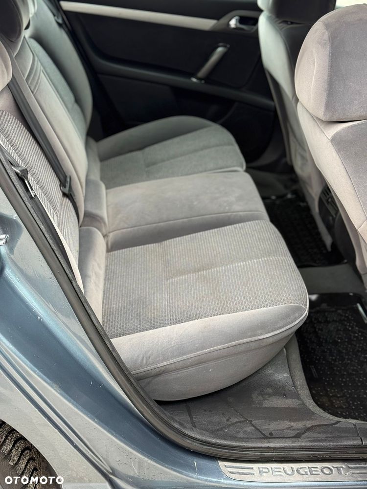 Peugeot 407 - 15