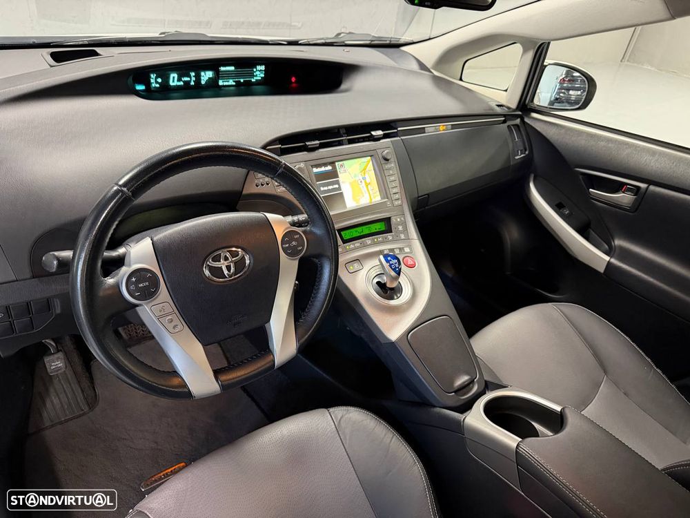 Toyota Prius 1.8 Premium P.Navi+Pele - 35