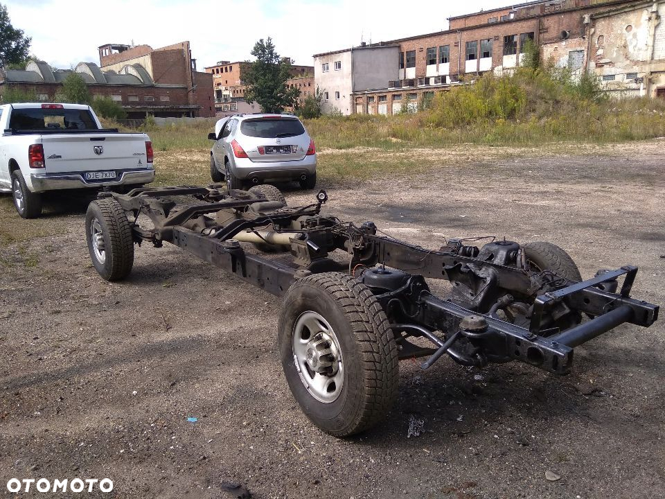 CHEVROLET EXPRESS GMC SAVANA zacisk hamulcowy lewy prawy przod przedni 2500 3500 suburban 4.3 v6 4.8 5.3 6.0 6.6 v8 hummer h2 h3 AVALANCHE SILVERADO SIERRA YUKON XL CADILLAC DEVILLE DTS caliper front - 3